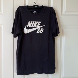 Nike M shirt